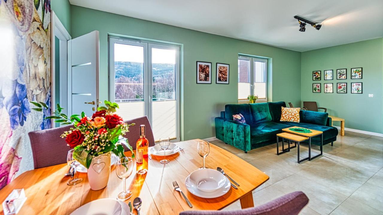 Świeradów-Zdrój Apartament Kwiatowy - 5D Apartamenty מראה חיצוני תמונה