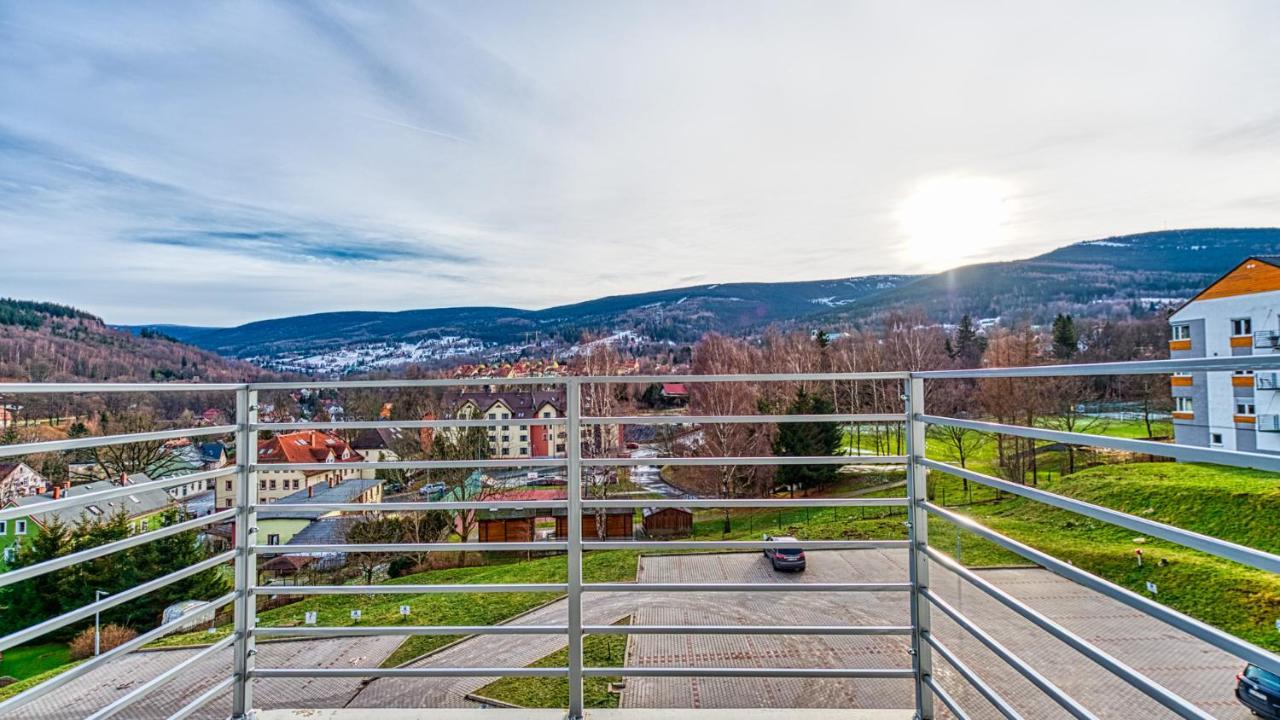 Świeradów-Zdrój Apartament Kwiatowy - 5D Apartamenty מראה חיצוני תמונה